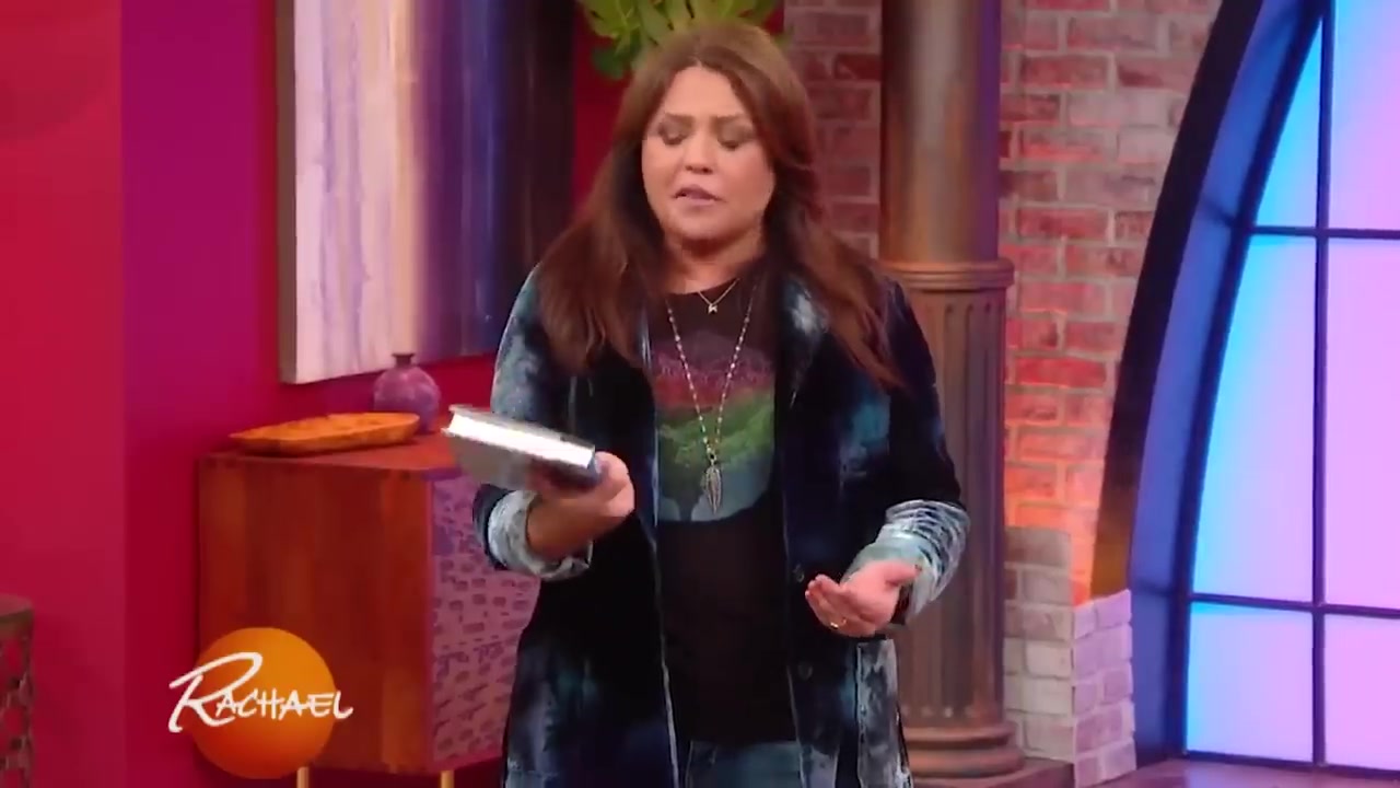 The Tragedy Of Rachael Ray Is Beyond Heartbreaking 2024