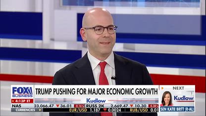 Fed governor says he sees inflation coming down ‘DRAMATICALLY’ in 2026