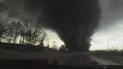 Tornado Chaser - Damage in Little Rock, Arkansas area - March 31, 2023